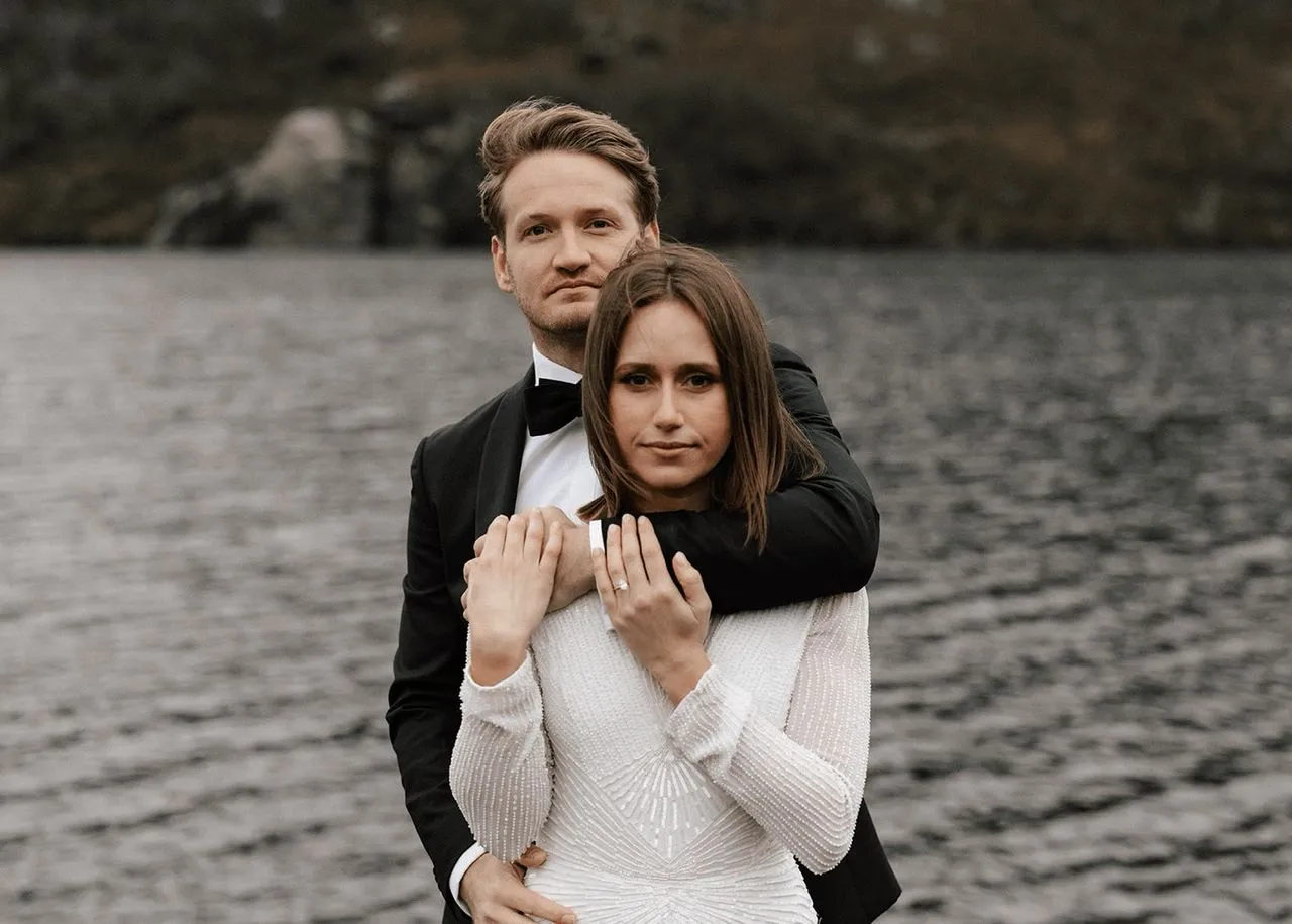 Dove Lake elopement photos by Bulb Creative ⌘