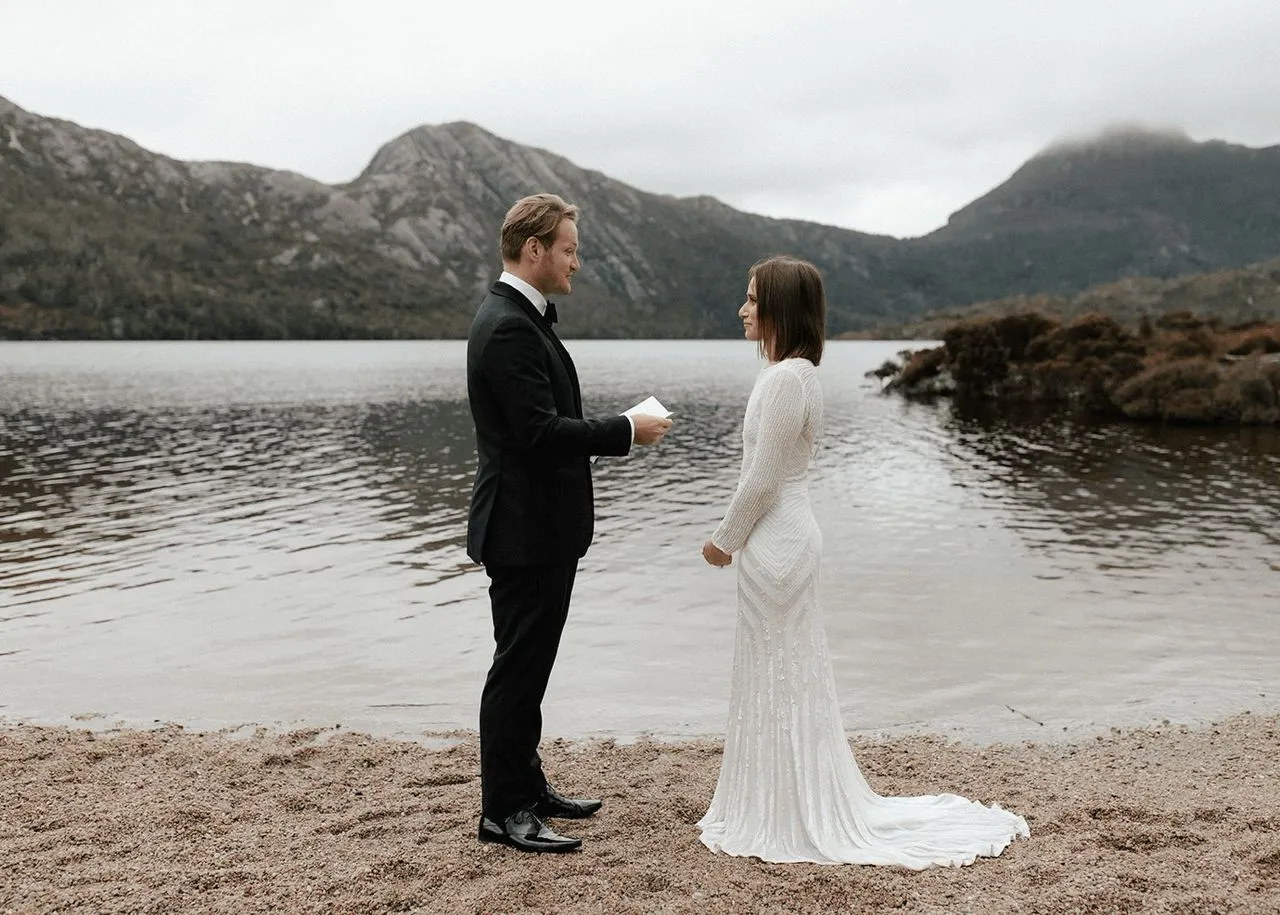 Josh exchanging vows with April ⌘