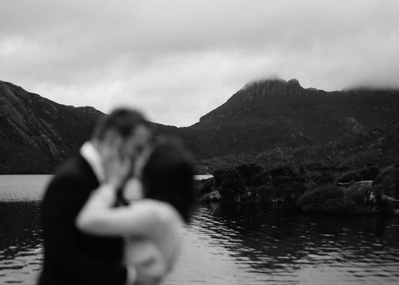 First kiss under Cradle Mountain, Tasmania ⌘