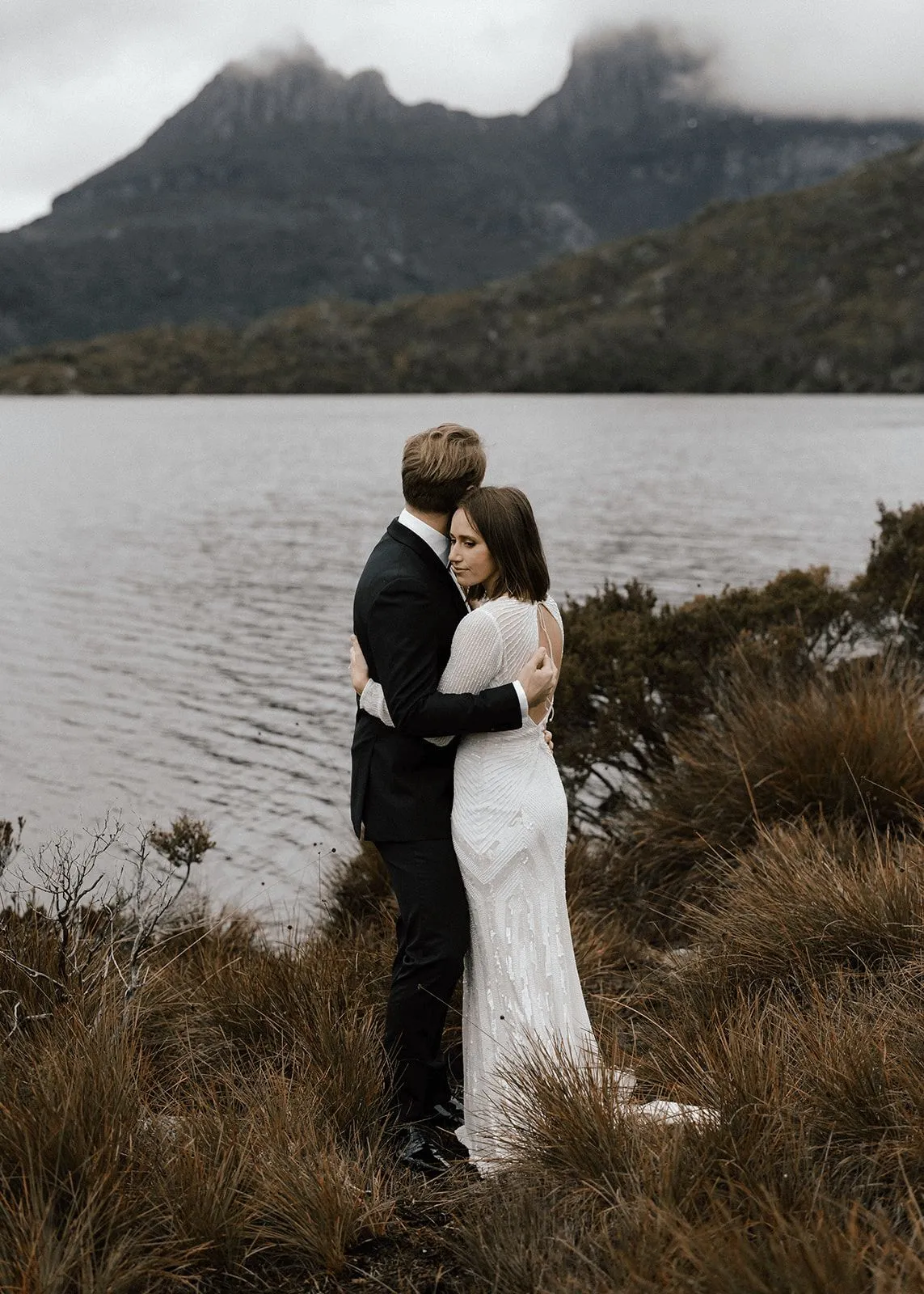 Eloping with Dove Lake in the background ⌘