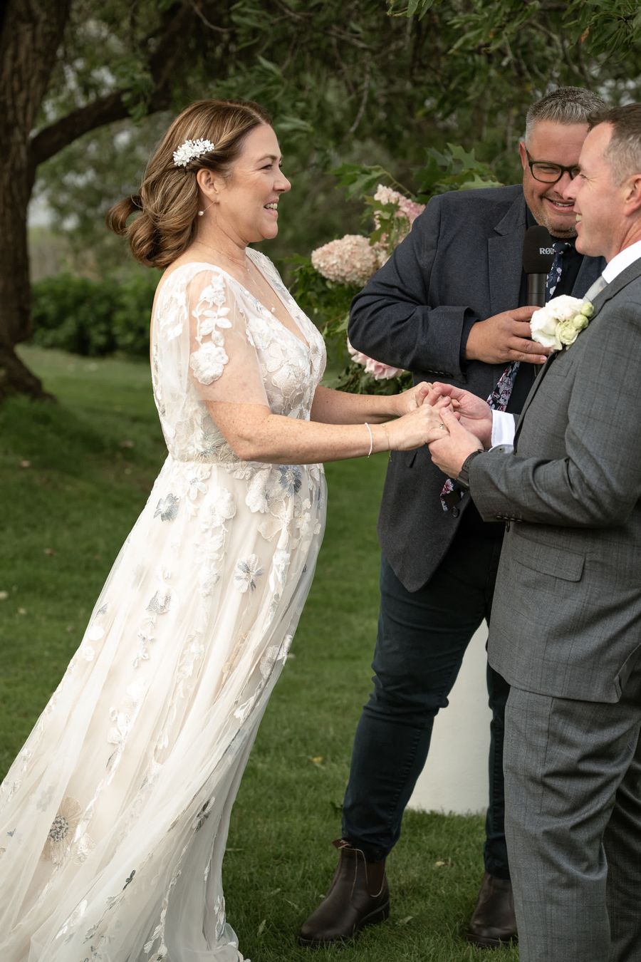 Steve and Bec at their Derwent Estate Wines wedding