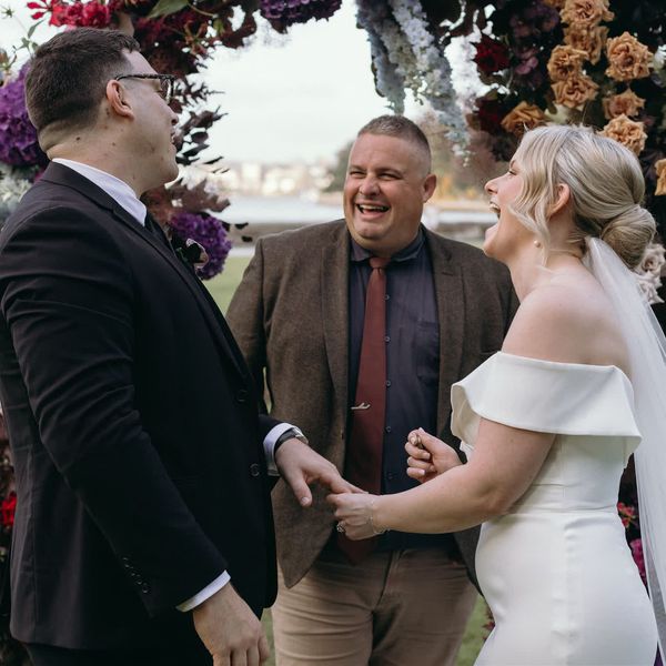 Wow wedding celebrant