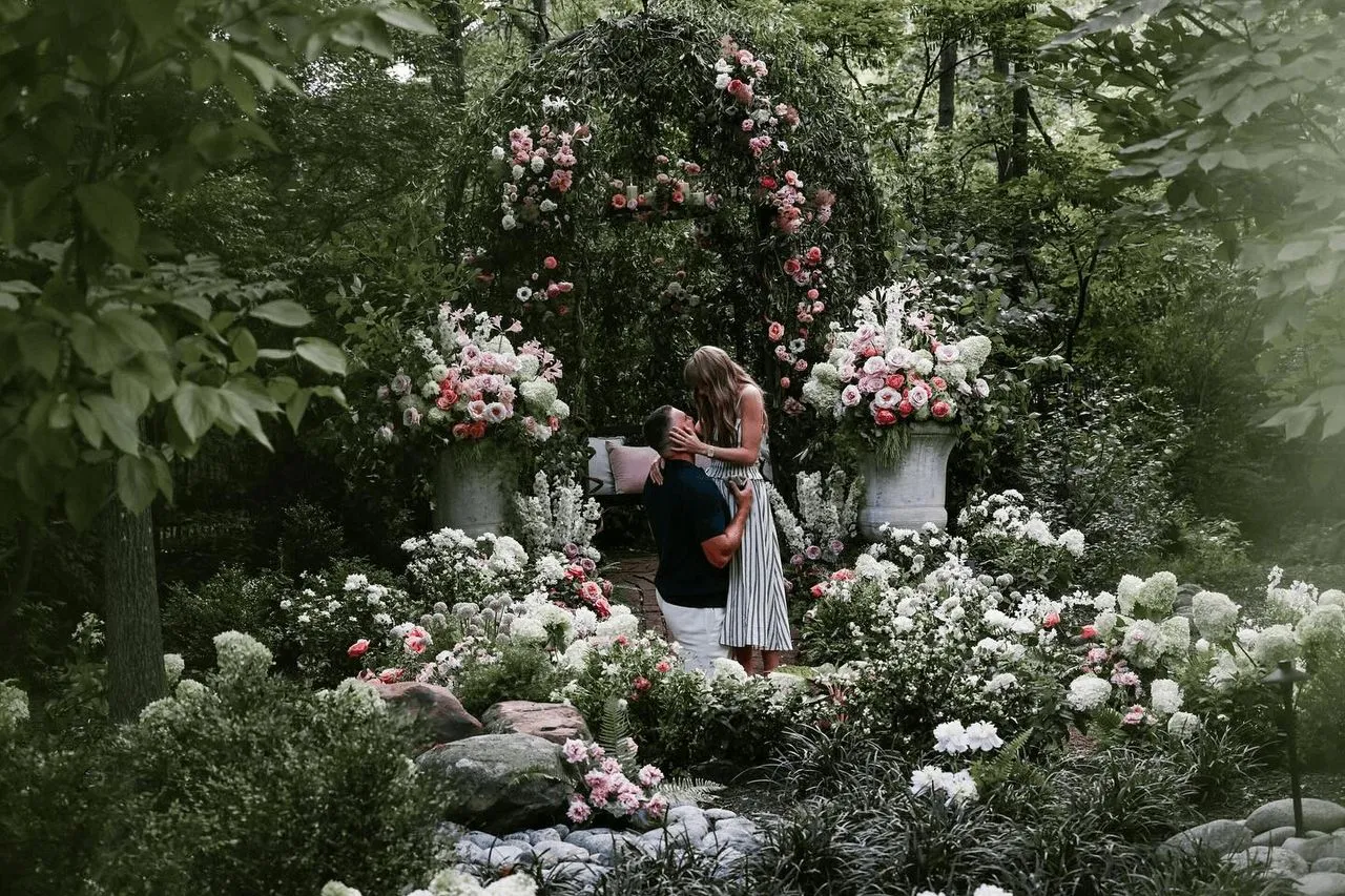Travis Kelce and Taylor Swift are engaged ⌘