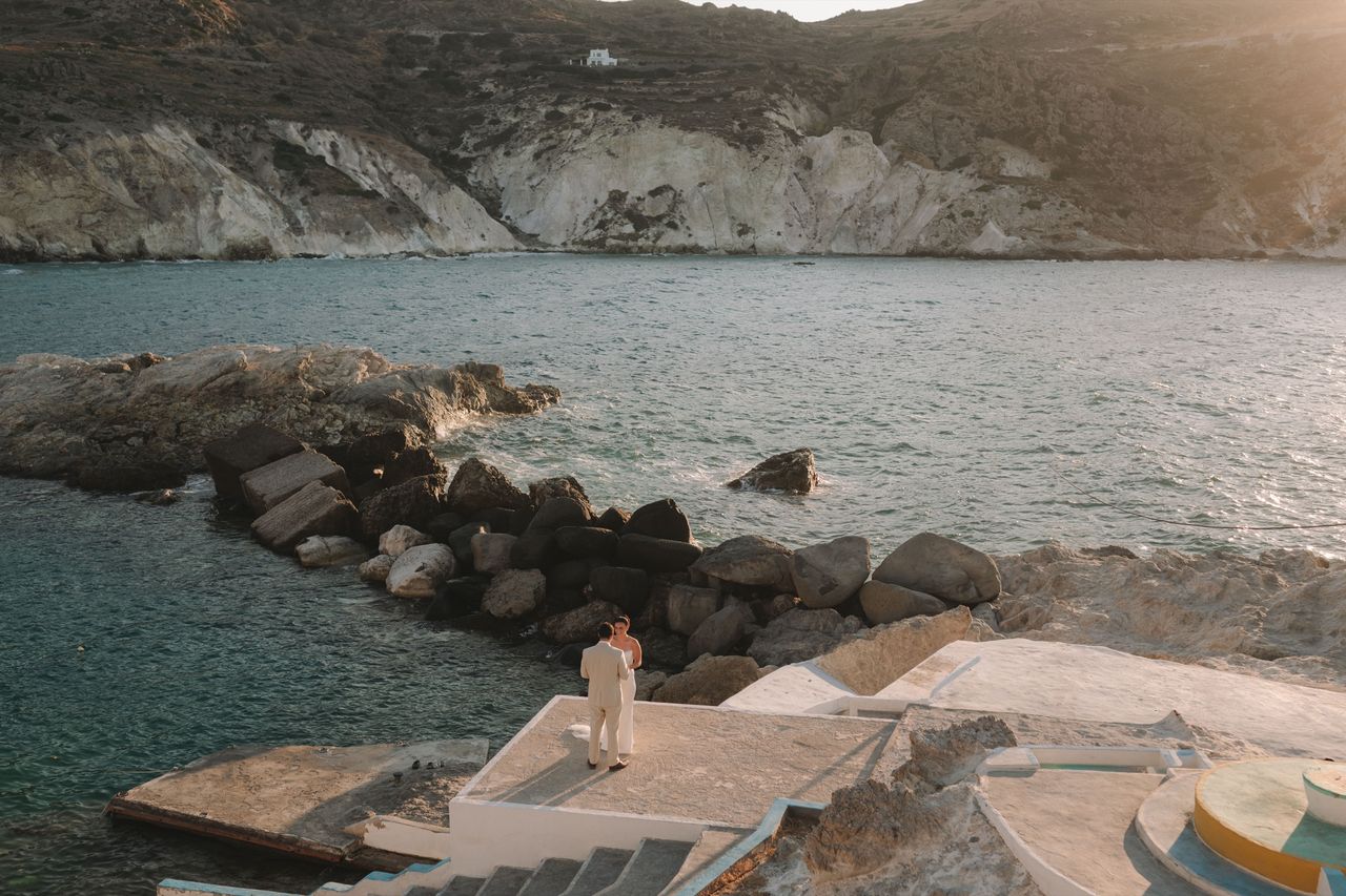 Mandrakia Beach, Milos