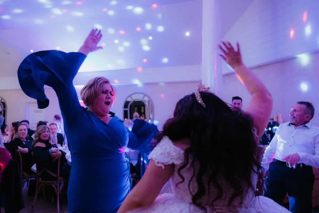 The best wedding songs collection! Photo of Emma at Milton Park by Dan Cartwright.