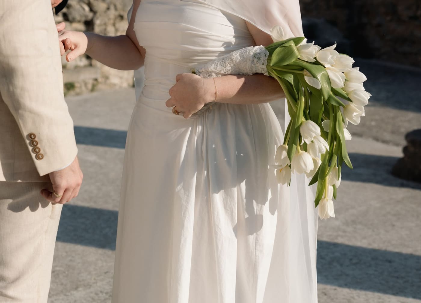 Why modern couples are asking for cash wedding gifts
